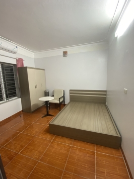 Cho thuê Căn hộ Apartment Tầng 4 tại Số 98 ngõ 116 Phan Kế Bính, Cống Vị, Ba Đình. Chỉ 4tr
