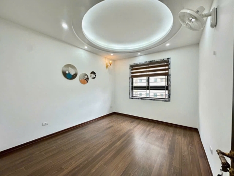 Bán căn hộ N4 LÊ VĂN LƯƠNG HÀ NỘI 60m2 2PN 2WC giá 5.* tỷ có thương lượng