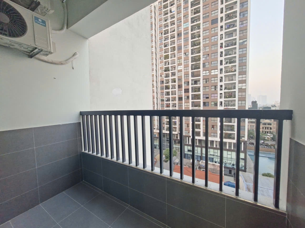 Bán chung cư Khương Đình, 69,4m2, 3 ngủ 2WC, nhỉnh 6 tỷ, nội thất cơ bản đầy đủ, vị trí đẹp, an ninh tốt.