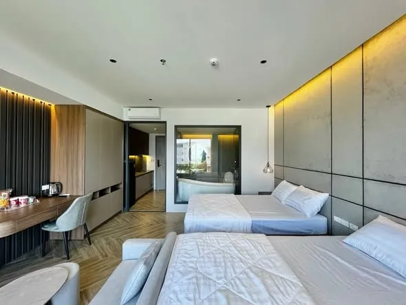 CĂN HỘ MỚI 100% Sang trọng: 1 Phòng ngủ, Phòng khách, Hiện đại, Ban công
