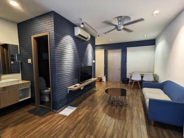 Cho thuê căn hộ studio có ban công tại đường Nguyễn Gia Trí, quận Bình Thạnh