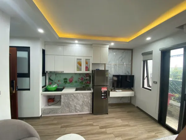 Cho thuê Căn hộ chung cư mini Full đồ cao cấp. Ban công View Hồ Tây cực Chill. Chỉ 7.5tr