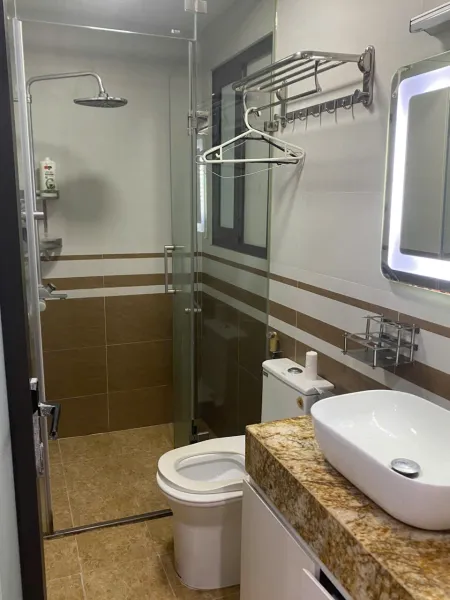 Cho thuê căn chung cư mini Studio ban công cực thoáng rộng, View hồ Tây bất tận. Chỉ 7tr
