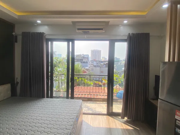Cho thuê Căn chung cư mini full đồ tại Ngõ 193 Trích Sài. Ban công View hồ cực thoáng. Chỉ 6.5tr